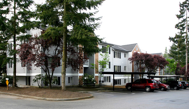 Ironwood at Crossroads in Bellevue, WA - Foto de edificio - Building Photo