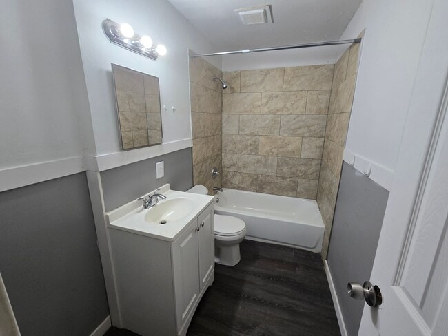 3112 SE Emerson St in Topeka, KS - Building Photo - Building Photo