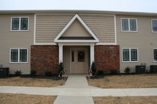 Towne Park Apartments in Eaton, OH - Building Photo