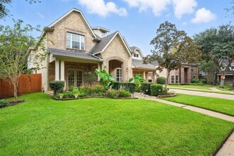 3303 Charleston Ct in Sienna, TX - Foto de edificio - Building Photo