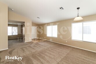 14955 W Maui Ln in Surprise, AZ - Building Photo - Building Photo