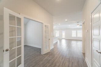 9826 N Goshawk Trl in Conroe, TX - Building Photo - Building Photo