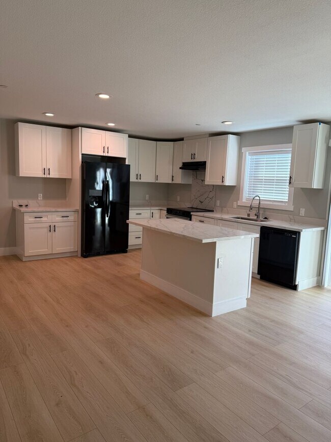 644 Green St in Martinez, CA - Building Photo - Building Photo