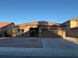 33190 N Cherry Creek Rd in San Tan Valley, AZ - Building Photo