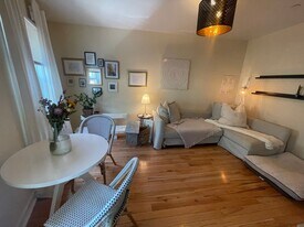 4444 Cresson St in Philadelphia, PA - Building Photo