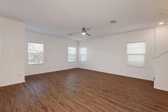 424 Red Buckeye Loop in Liberty Hill, TX - Building Photo - Building Photo