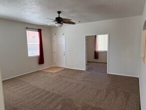 405 Loma Linda Loop NE in Rio Rancho, NM - Building Photo - Building Photo
