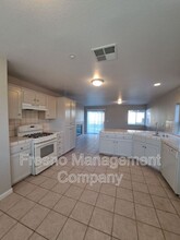 6144 W San Madele Ave in Fresno, CA - Building Photo - Building Photo