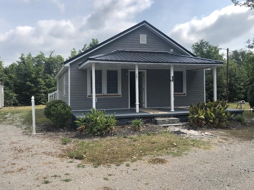 381 Big Hill Rd in Aurora, NC - Building Photo