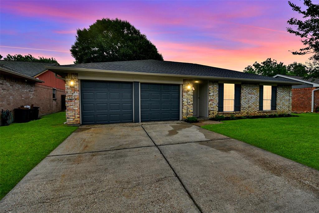 20110 Chipplegate Ln in Humble, TX - Building Photo