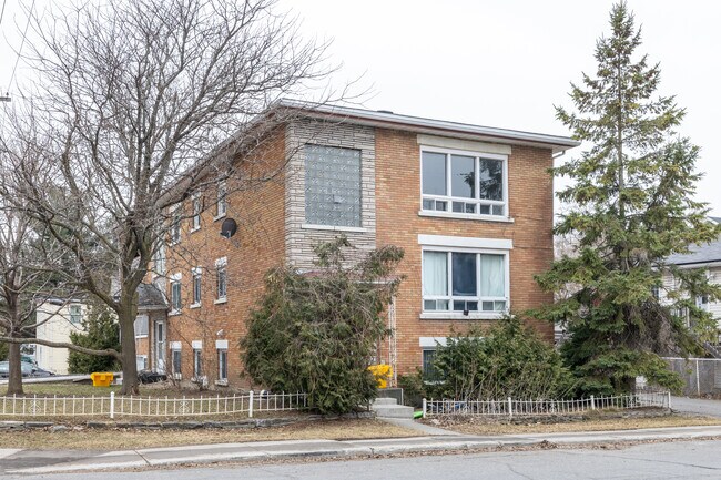 100 Marquette Av in Ottawa, ON - Building Photo - Building Photo