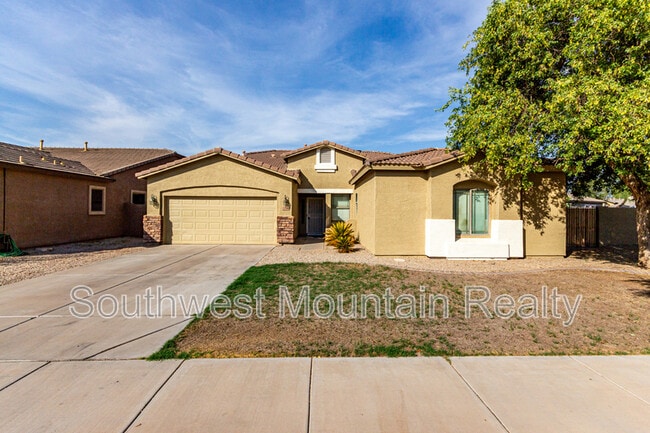 property at 21486 Via Del Oro