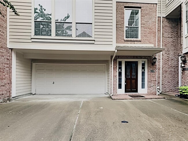 property at 1905 Calumet St
