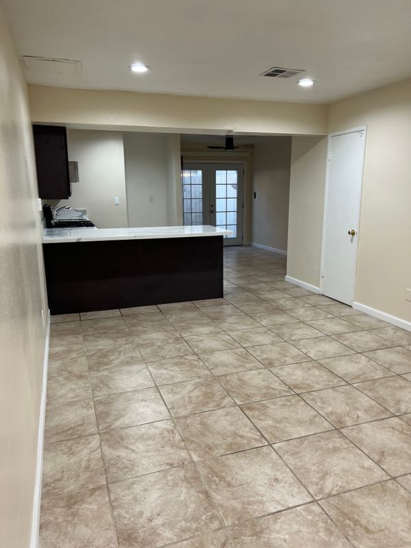 884 N Cota St in Corona, CA - Building Photo - Building Photo