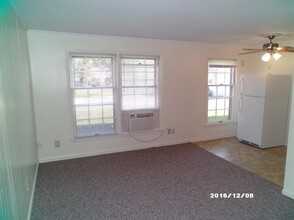 903 Collins Ln-Unit -1 in Frankfort, KY - Foto de edificio - Building Photo