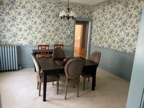 3937 N Farwell Ave, Unit 3937 N Farwell Ave in Shorewood, WI - Foto de edificio - Building Photo