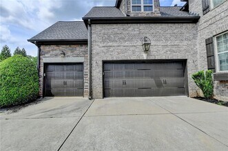 11034 Estates Cir in Alpharetta, GA - Building Photo - Building Photo