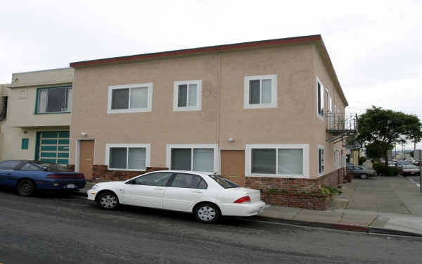 195 Knowles Ave in Daly City, CA - Building Photo - Building Photo