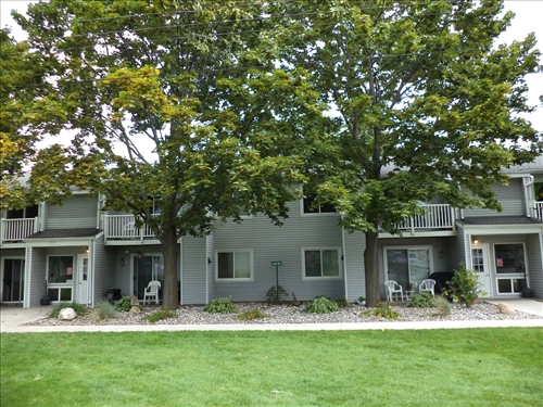 Huron Beach Apartments in Oscoda, MI - Foto de edificio - Building Photo