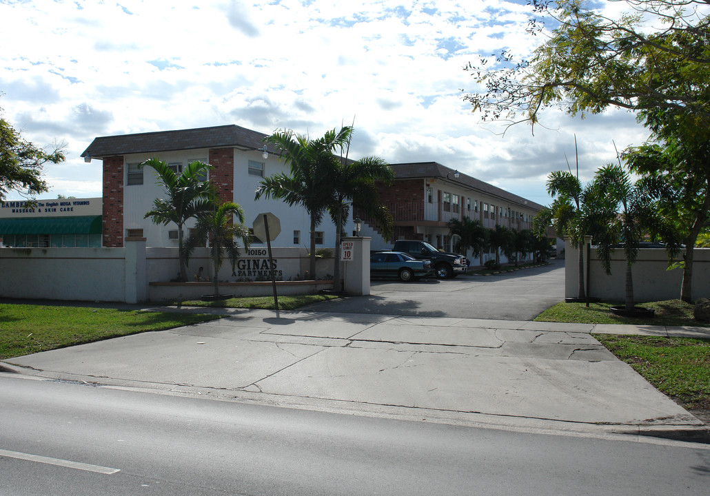 Gina's Apartment in Miami, FL - Foto de edificio