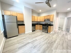 170 Bolton St in Boston, MA - Building Photo