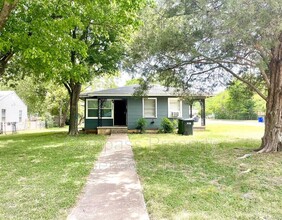 3828 Colcord Ave in Waco, TX - Building Photo - Building Photo