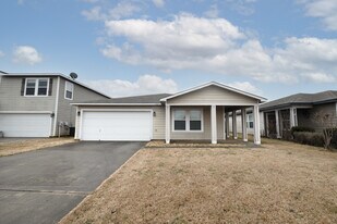 15365 Tyler Mill Dr in Athens, AL - Building Photo