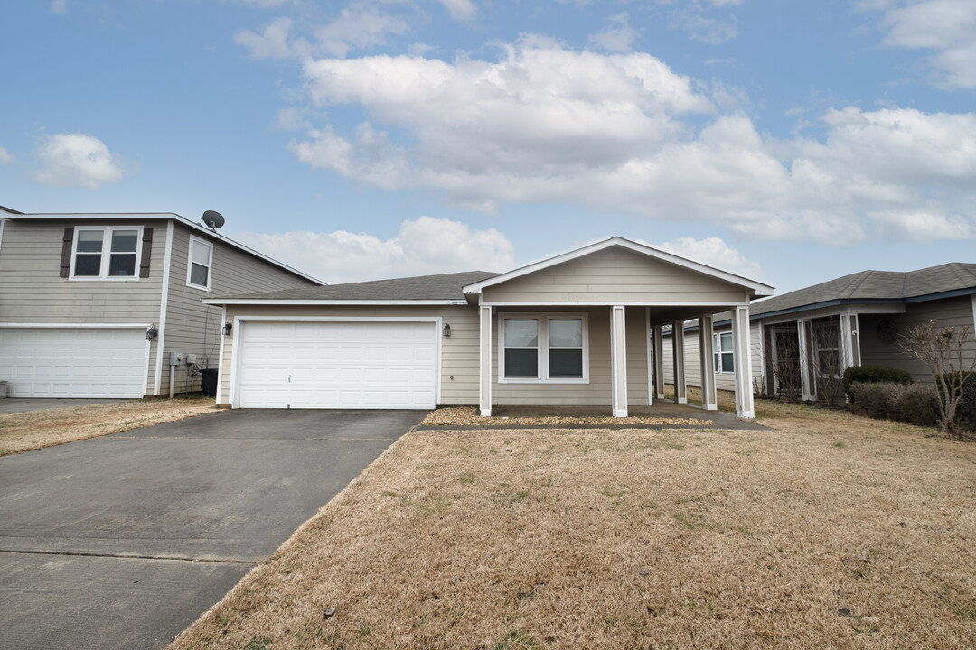 15365 Tyler Mill Dr in Athens, AL - Building Photo