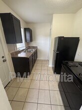 648 S Hydraulic Ave in Wichita, KS - Building Photo - Building Photo