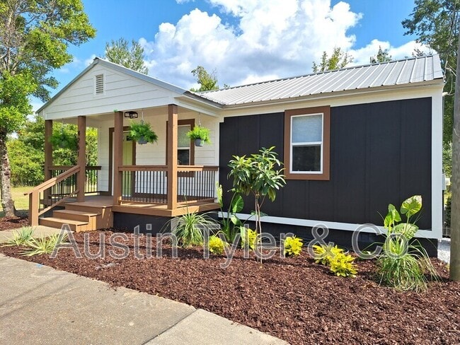 property at 4261 Kelson Ave