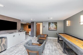 433 S 7th St, Unit 1620 in Minneapolis, MN - Building Photo - Building Photo