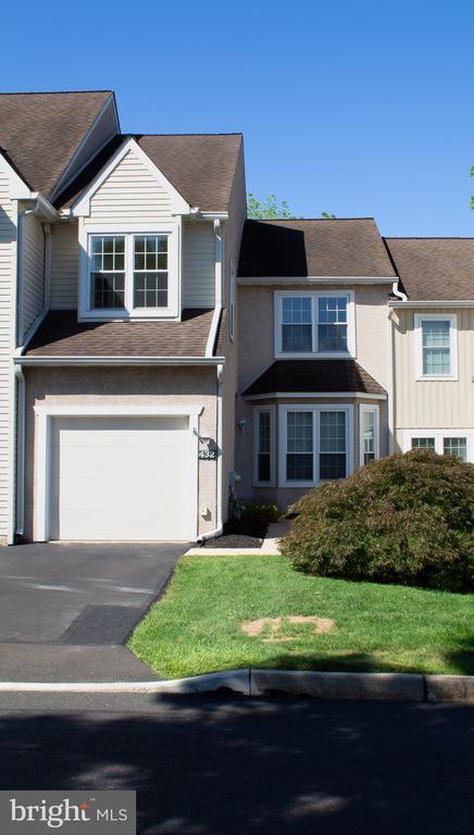 property at 432 Country Club Dr