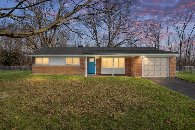 property at 37880 Wendy Lee St