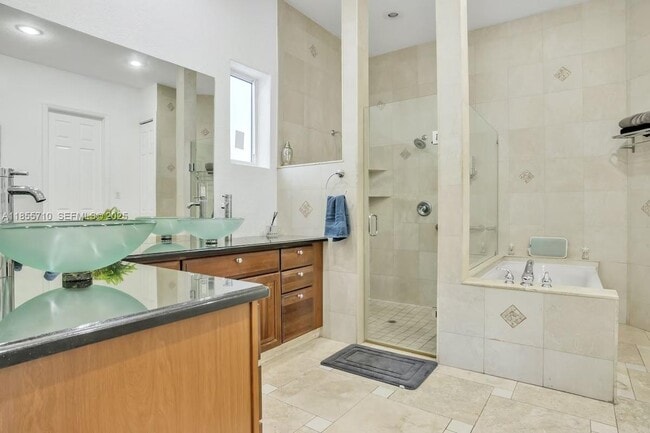 property at 205 N 31st Ave