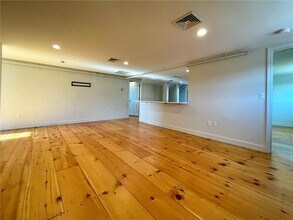 5 John St in Bristol, RI - Building Photo - Building Photo