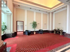 11 Lee Centre Dr in Toronto, ON - Building Photo - Building Photo