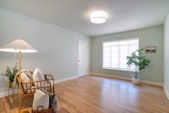 3010 Windsor Rd in Austin, TX - Building Photo - Building Photo