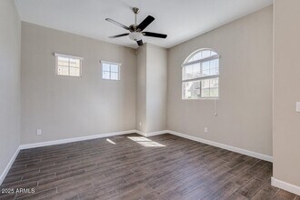 1367 S Country Club Dr in Mesa, AZ - Building Photo - Building Photo