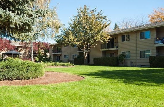 Meadow Park in Beaverton, OR - Foto de edificio - Building Photo