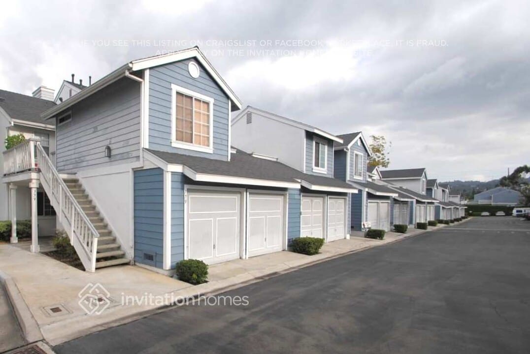 779 Stone Harbor Cir in La Habra, CA - Building Photo