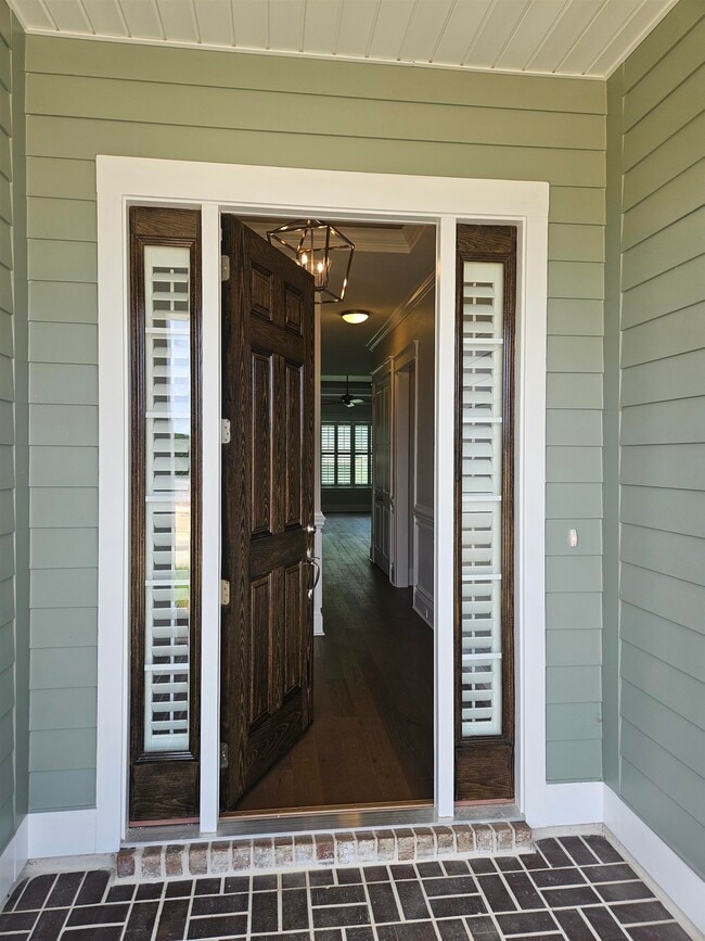 221 Calcasieu Pass in Tallahassee, FL - Building Photo - Building Photo