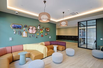 2 and 6 Lamartine in Boston, MA - Building Photo - Lobby