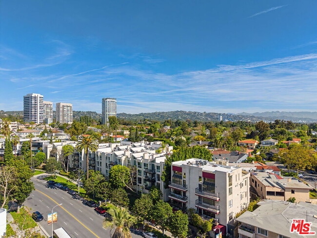 1340 S Beverly Glen Blvd in Los Angeles, CA - Building Photo - Building Photo