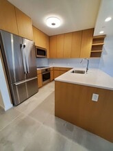 1388 Kapiolani Blvd, Unit 1303 Sky Ala Moana West in Honolulu, HI - Building Photo - Building Photo