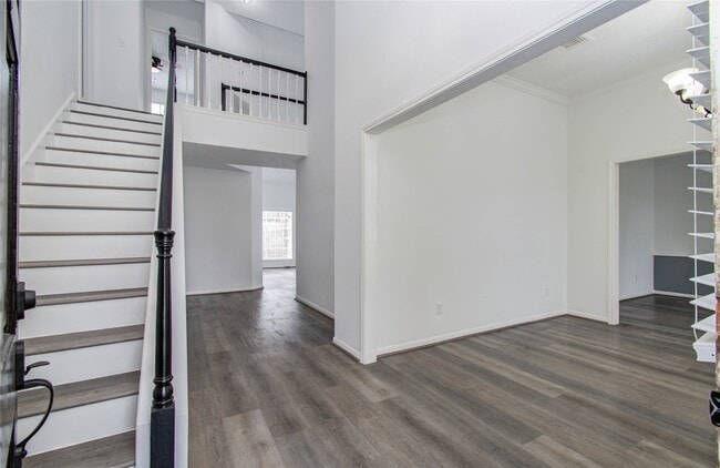 property at 2106 Spyglass Dr