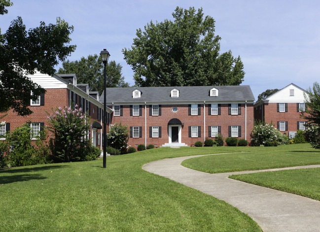 Cascade Heights in Atlanta, GA - Foto de edificio - Building Photo