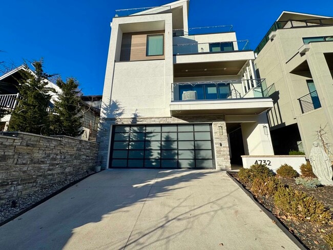 4732 Mercier St in Kansas City, MO - Foto de edificio - Building Photo