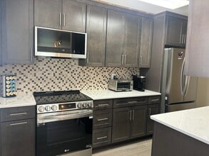 1850 Milden Rd, Unit Upper Arlington 2 bedroom in Upper Arlington, OH - Building Photo - Building Photo