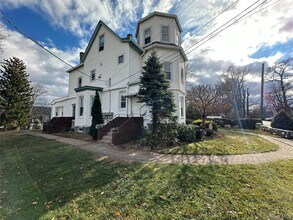 65 New York Ave in Congers, NY - Building Photo - Building Photo