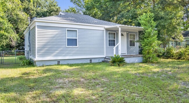 property at 105 Druid Dr